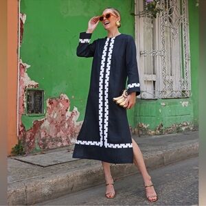 Tuckernuck X Atlantic-Pacific Embroidered Hartman Linen Dress Navy & White Small